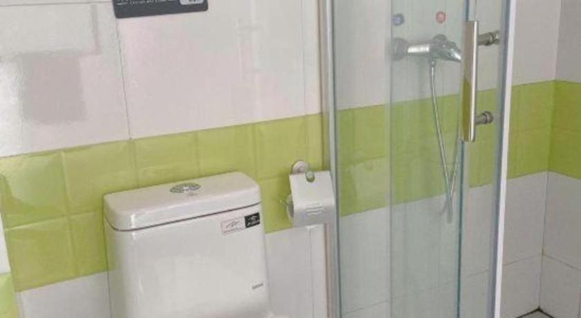 7 Days Inn Luzhou Commercial Pedestrian Street Center Екстериор снимка